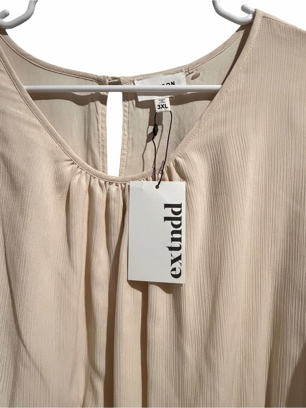 Women's HEYSON Cream Maxi Dress with Pleated Detail - Picture 3 of 4